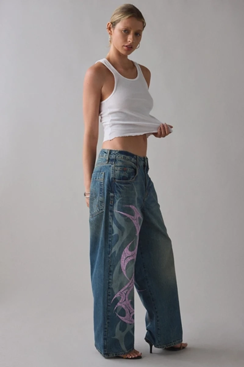 BDG Jaya Stencil Graphic Baggy Boyfriend Jean