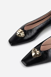 Intentionally Blank Celda Crinkle Ballet Flat