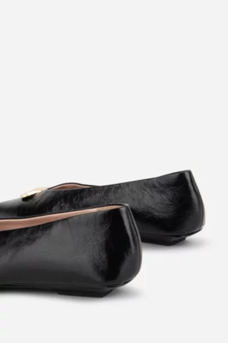 Intentionally Blank Celda Crinkle Ballet Flat