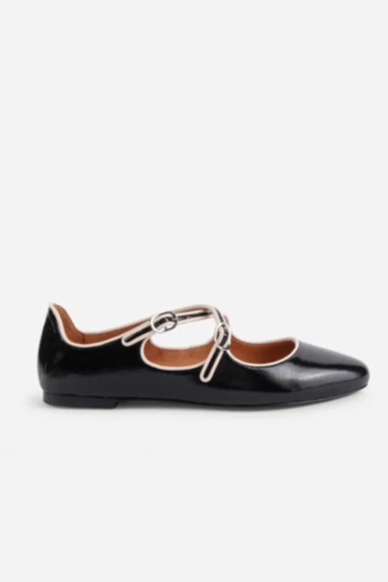 Intentionally Blank Vandam Mary Jane Ballet Flat