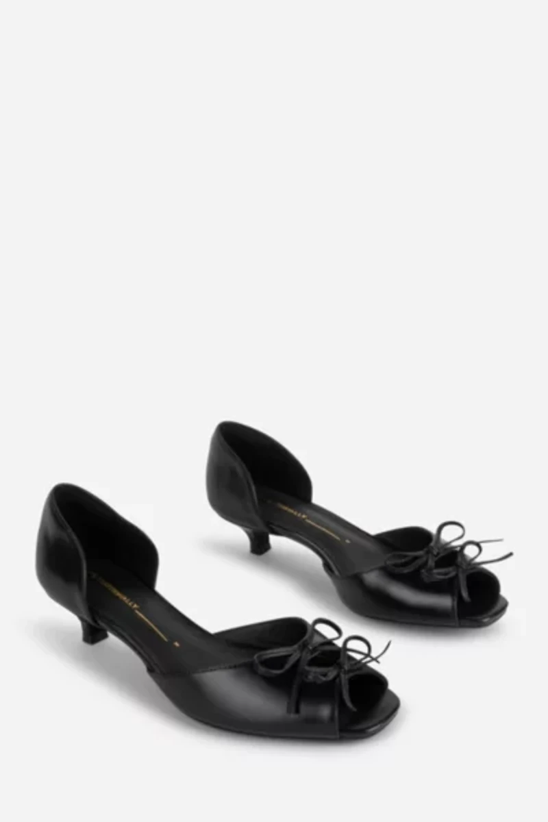 Intentionally Blank Carol Peep Toe Kitten Heel
