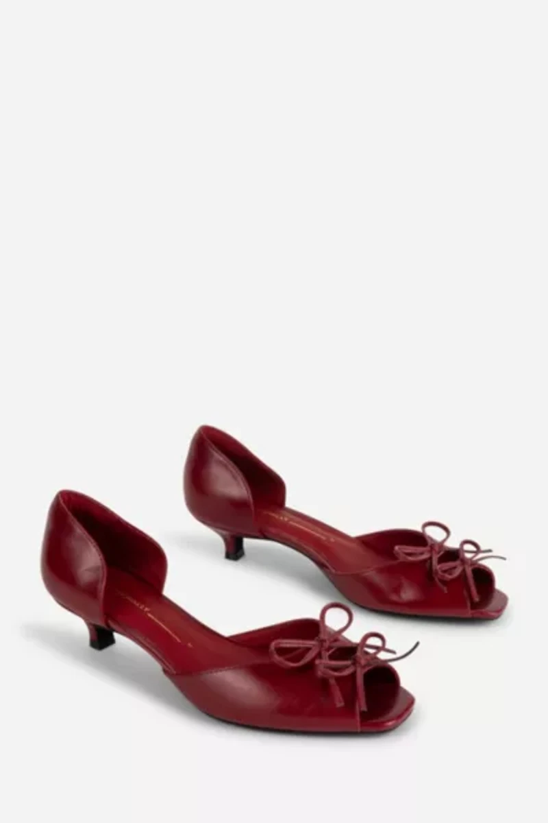 Intentionally Blank Carol Peep Toe Kitten Heel