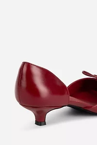 Intentionally Blank Carol Peep Toe Kitten Heel