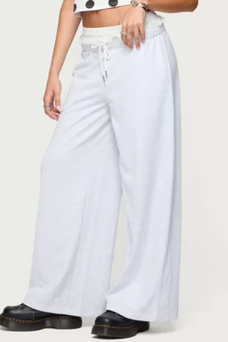 Edikted Tamia Peekaboo Ruffle Lace Sweatpants
