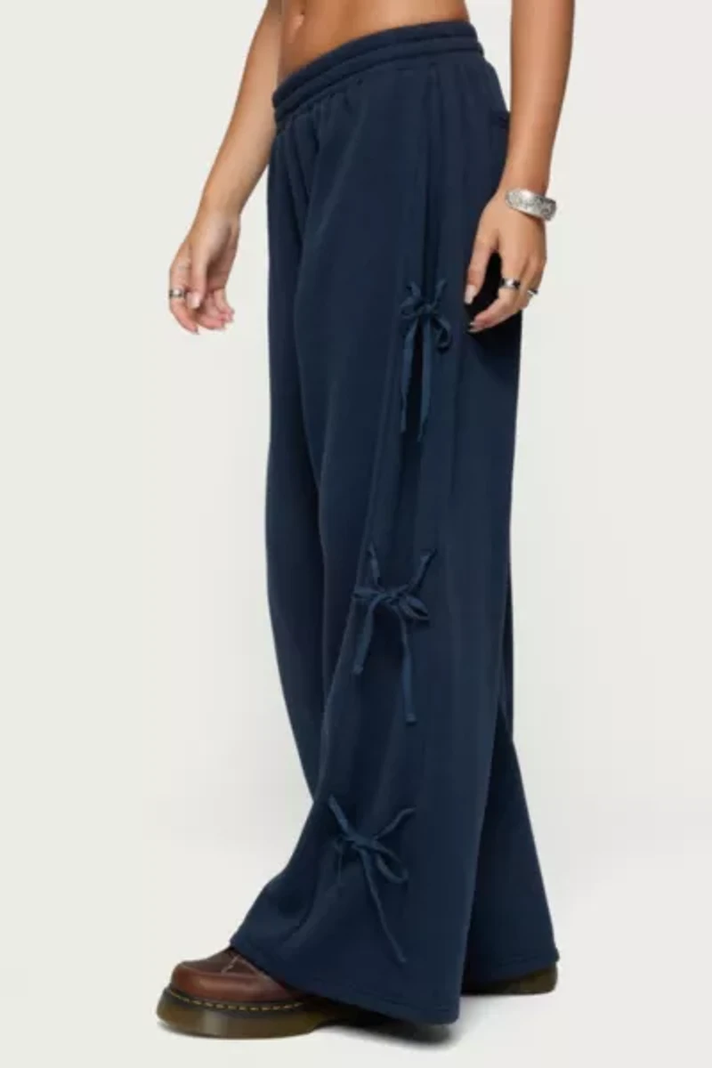 Edikted Claudette Baggy Ribbon Sweatpants
