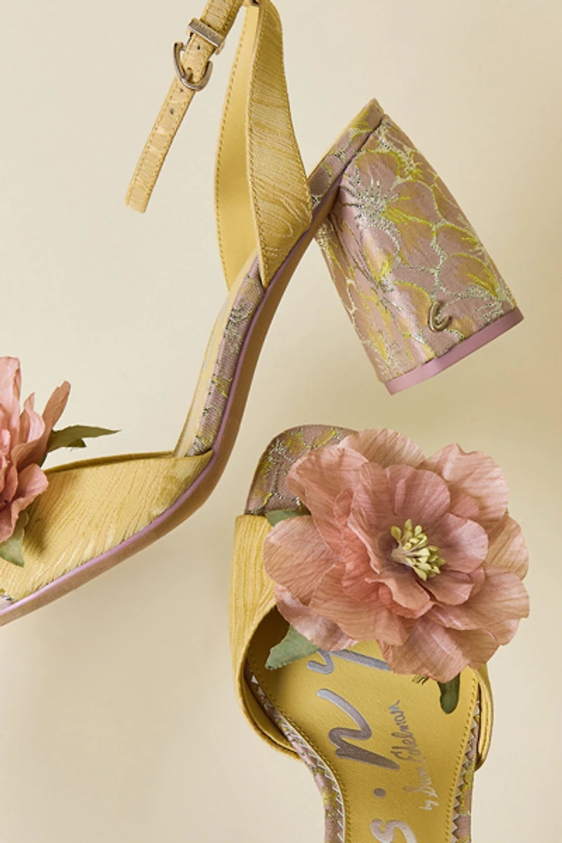 Circus NY By Sam Edelman Aria Flower Sandal