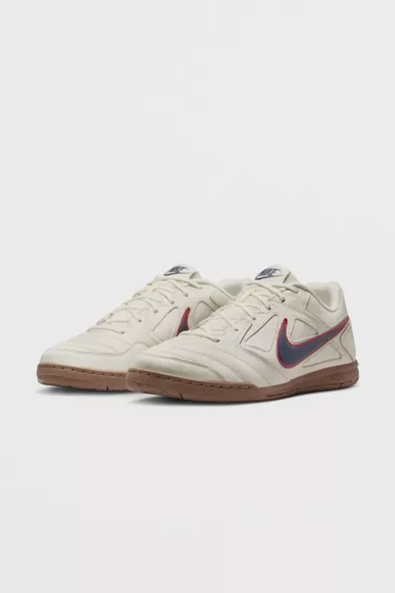 Nike Men's Gato Sneaker