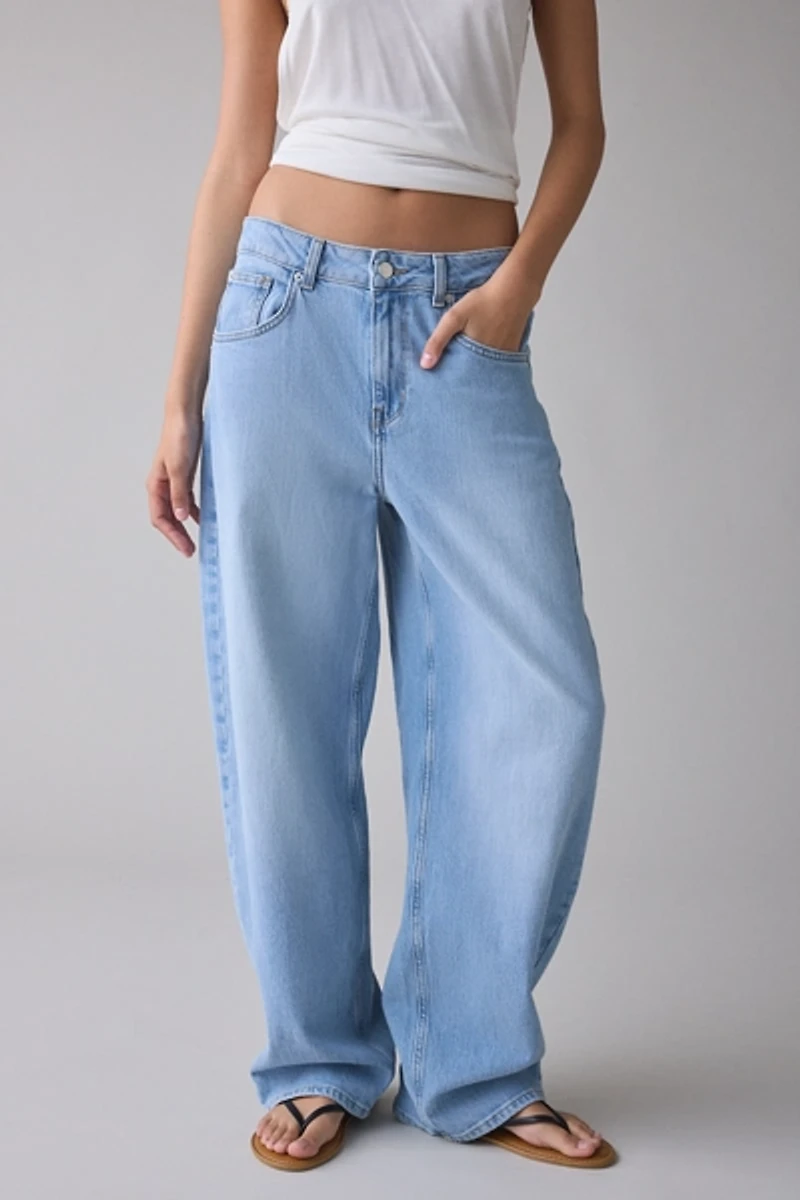 BDG Bella Baggy Comfort Stretch Jean
