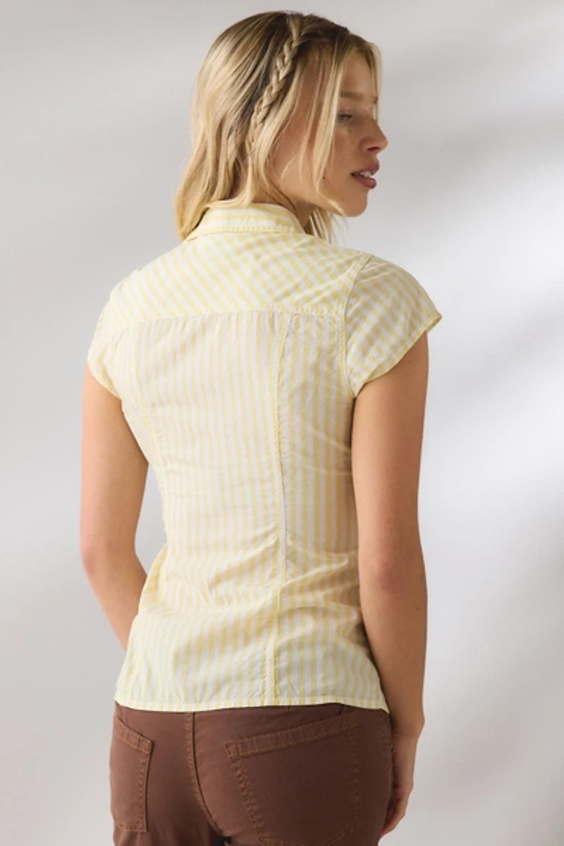 BDG Vero Tailored Short Sleeve Button-Down Shirt