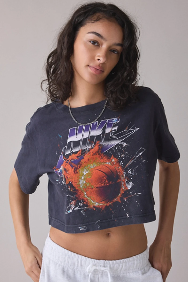 Nike Short Sleeve Basketball Graphic Tee