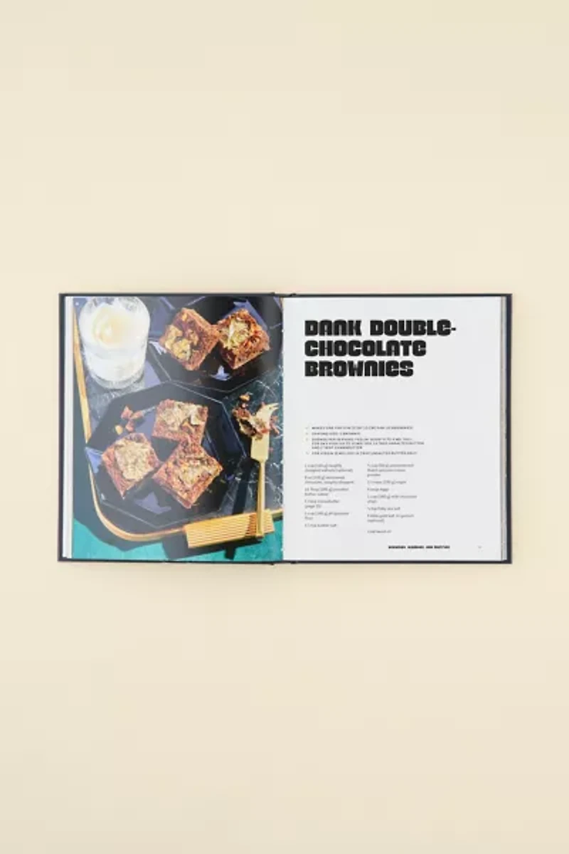 Snoop Dogg’s Treats To Eat: 55 Baking Recipes By Snoop Dogg