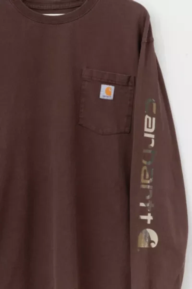 Vintage Y2K Carhartt Camouflage Print Long Sleeve Graphic Pocket T-Shirt