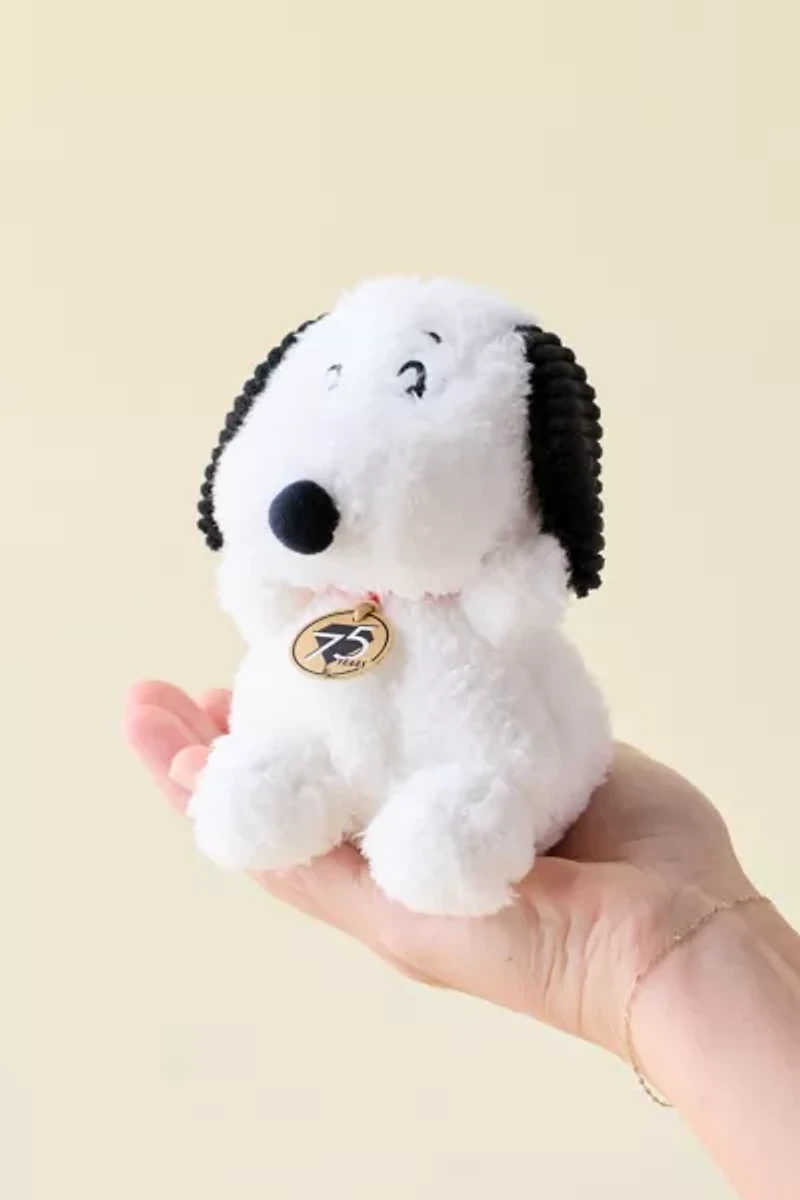 Peanuts Snoopy 75th Anniversary Palm Plushie