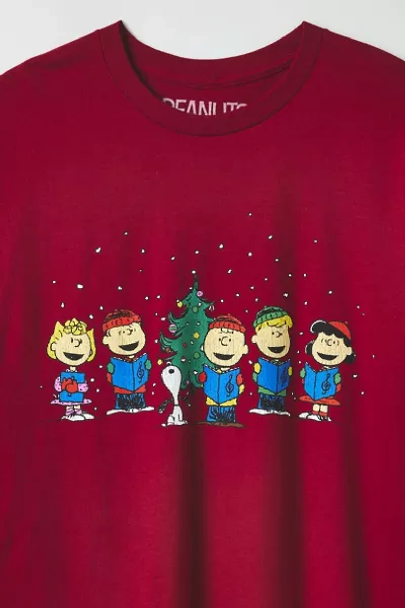 Peanuts Charlie Brown Holiday Carolers Graphic Tee