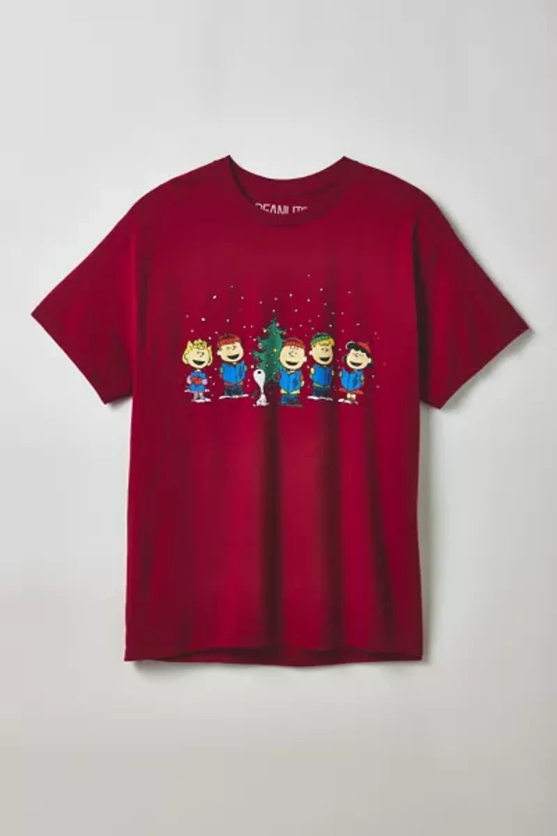 Peanuts Charlie Brown Holiday Carolers Graphic Tee