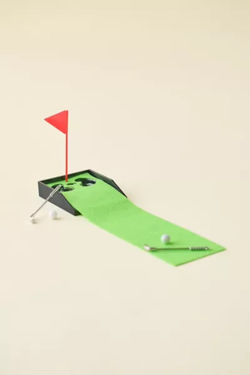 Teeny Town Miniature Golf Game Set
