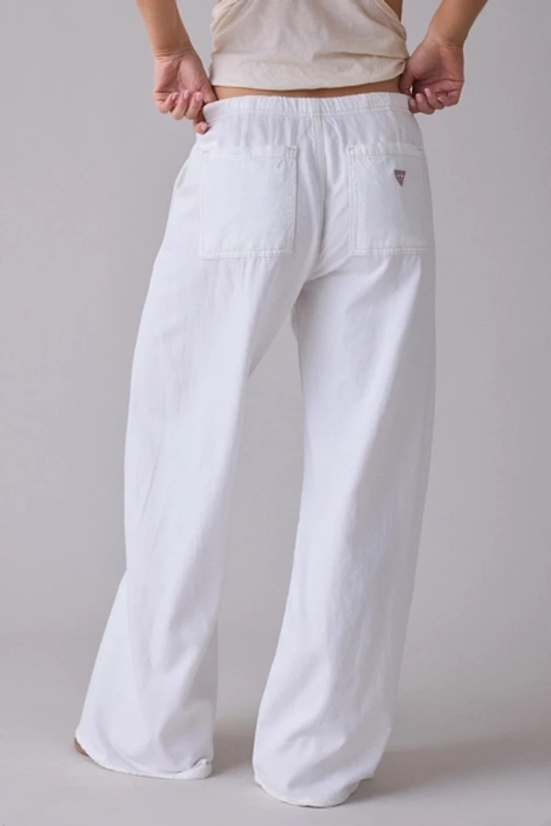 GUESS JEANS Twisted Seam Baggy Low-Rise Jogger Jean