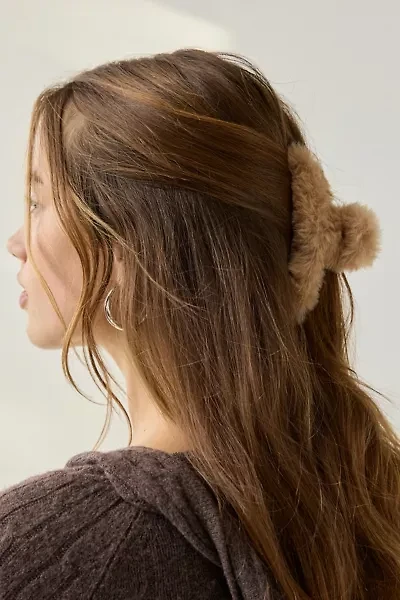 Zoe Cozy Faux Fur Claw Clip