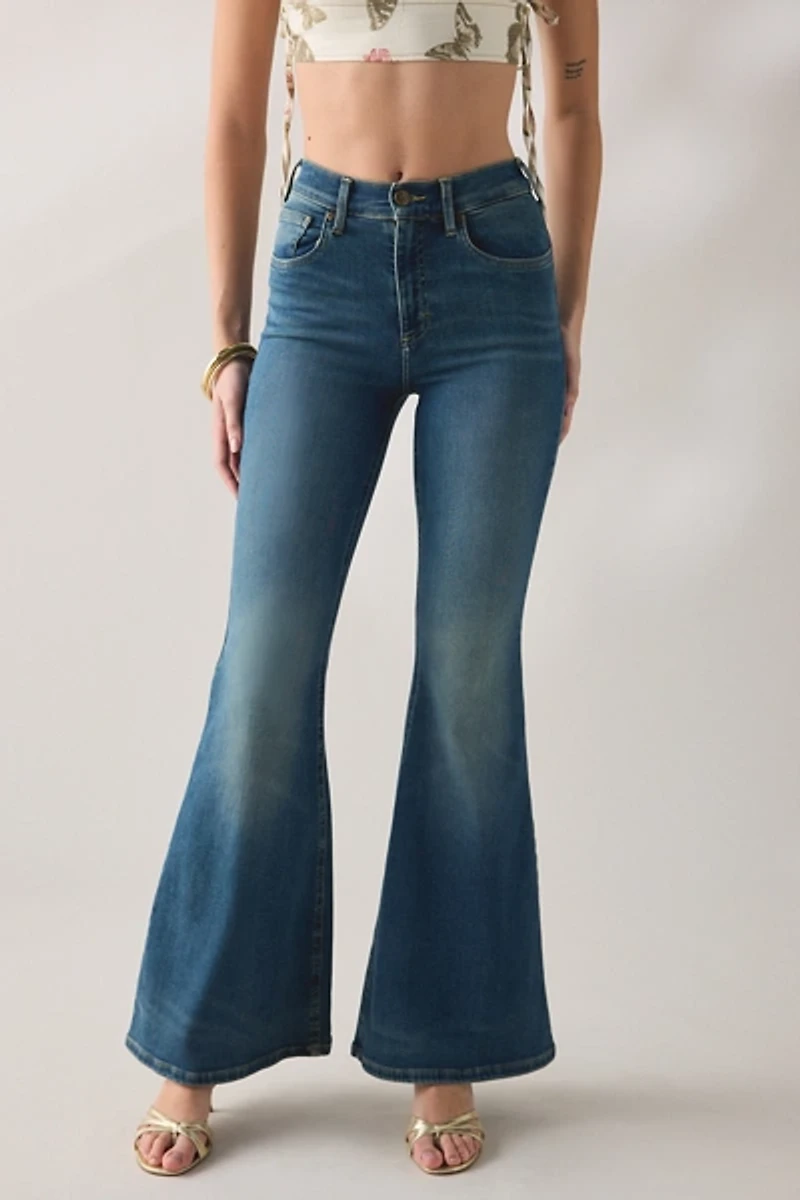 Lee Ever Fit® High-Rise Flare Jean