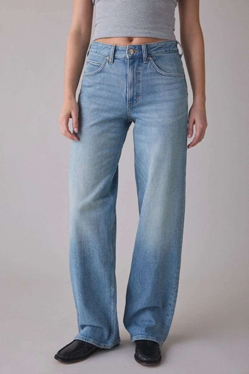 Lee Rider™ Mid-Rise Loose Straight Jean