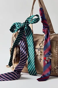 Stripe Pattern Neck Tie