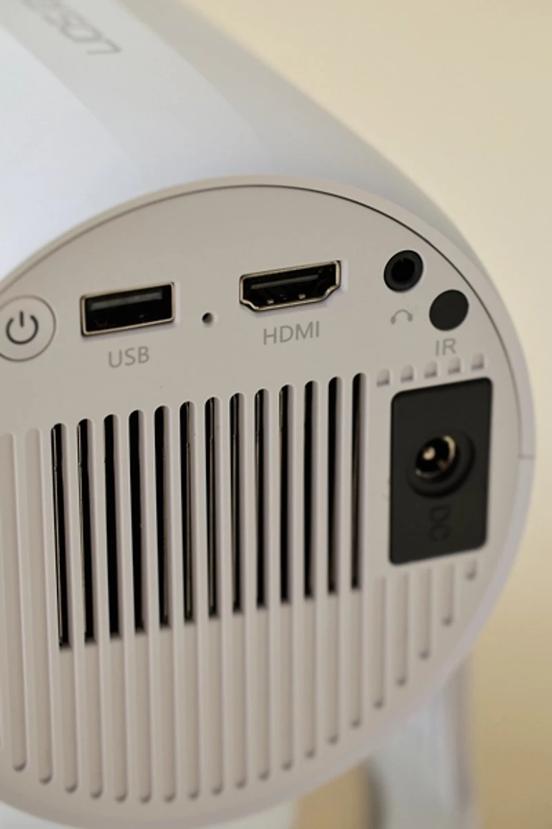 Emerson Audio EVP-3003 150-Inch Home Theater LCD Projector