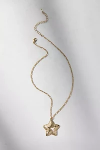 Temps En Temps Filigree Star Pendant Necklace