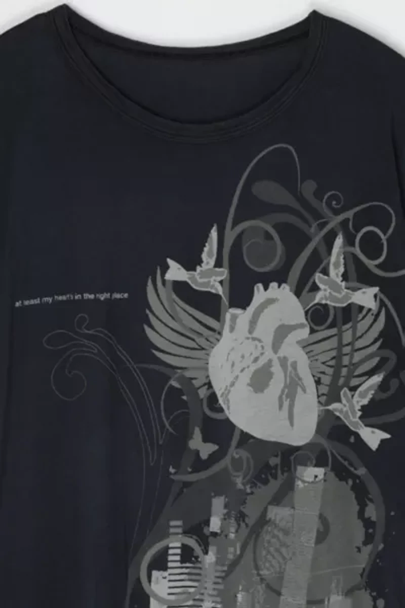 Vintage Y2k Heart Long Sleeve Graphic Tee