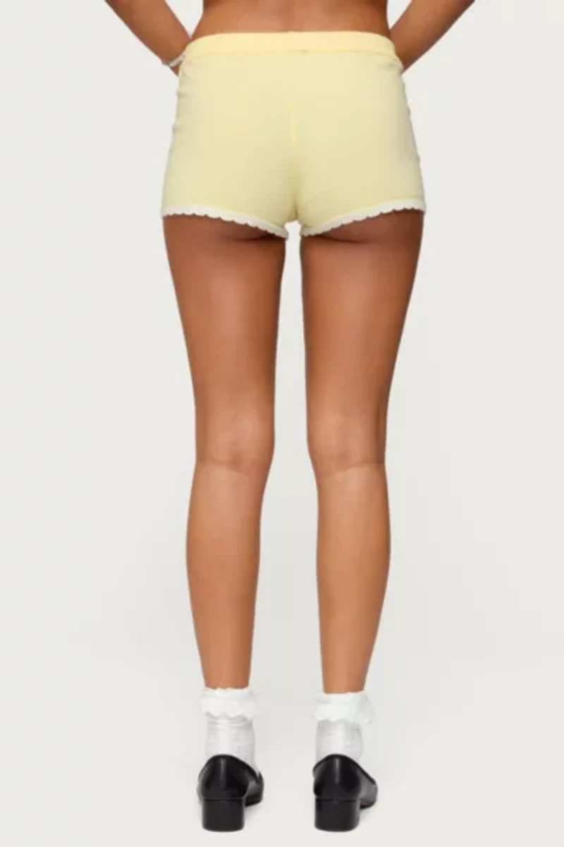 Edikted Leila Scalloped Knit Shorts