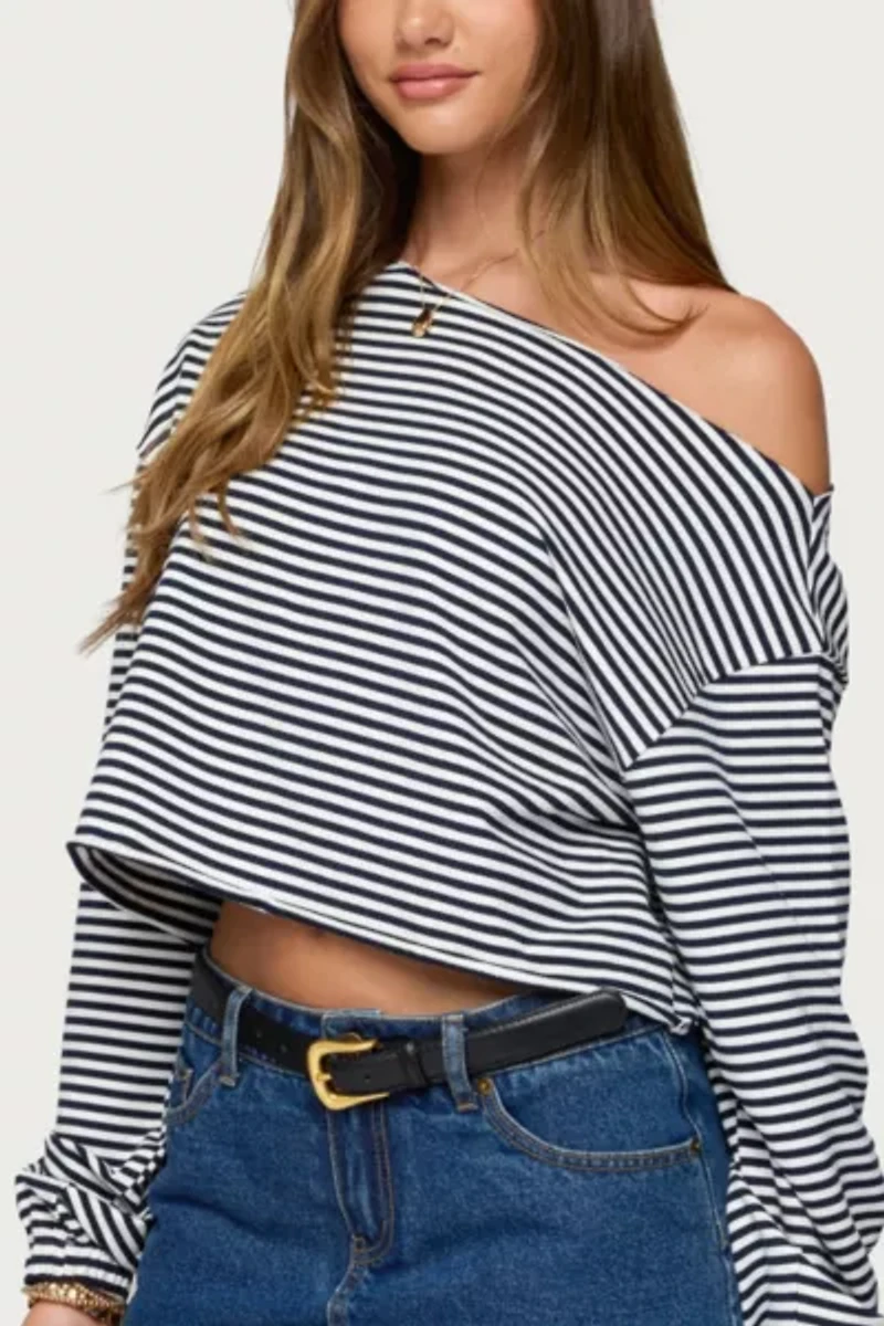 Edikted Aveline Off Shoulder Light Sweatshirt