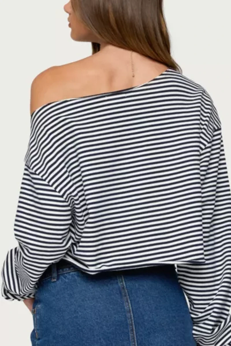 Edikted Aveline Off Shoulder Light Sweatshirt