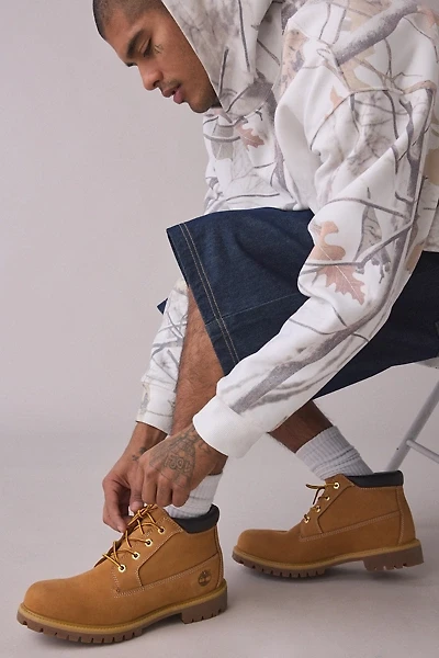 Timberland Men's Heritage Mid Waterproof Chukka Boot