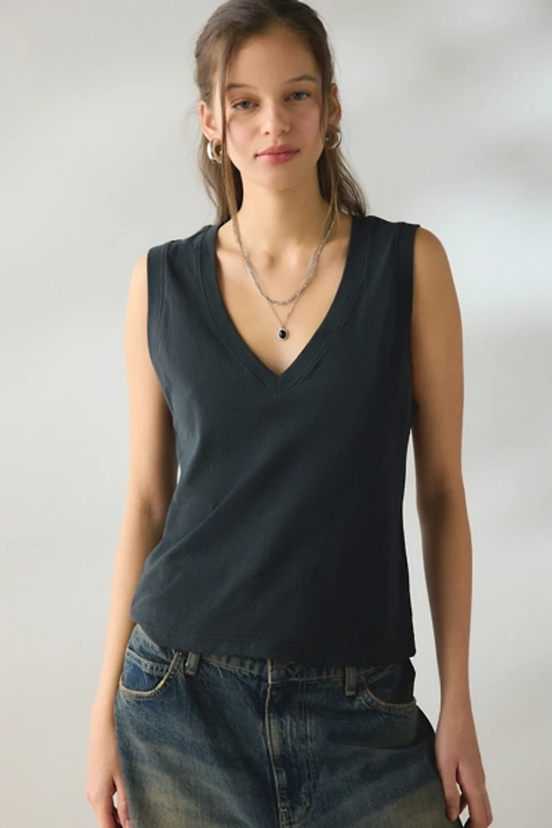 BDG V-Neck Sleeveless Spill The Tee