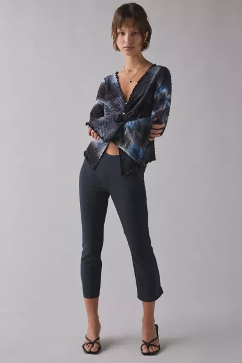 ReMADE By UO Remnants Button-Up Bell Sleeve Flyaway Hem Top