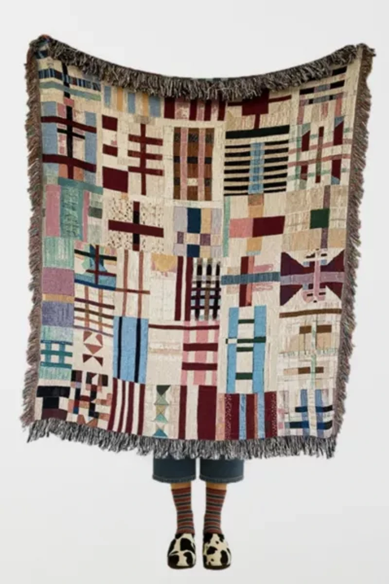 Clr Shop Outside the Lines Woven Throw Blanket