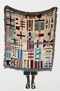 Clr Shop Outside the Lines Woven Throw Blanket
