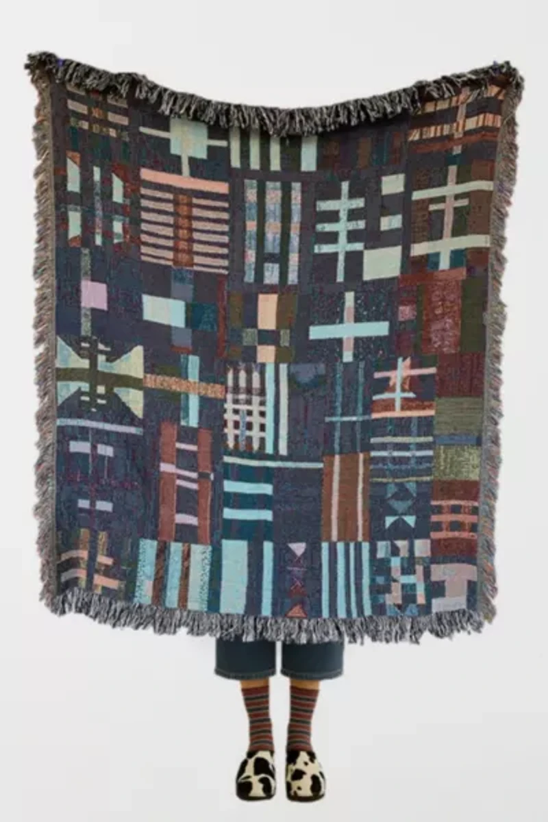 Clr Shop Outside the Lines Woven Throw Blanket