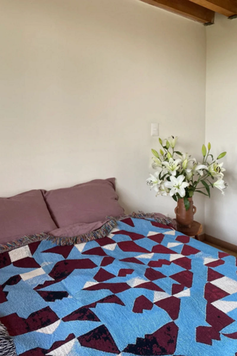 Clr Shop
Kaleidoscope Woven Throw Blanket