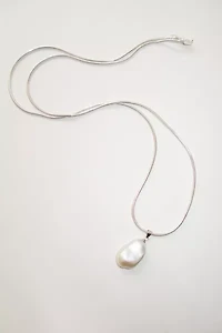 RIMOR Pearl Charm Snake Chain Necklace