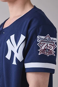 Mitchell & Ness MLB New York Yankees Derek Jeter Baseball Jersey