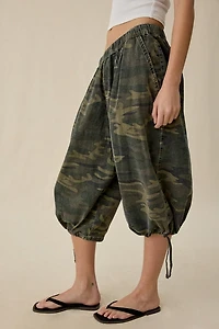 BDG Bobbi Cropped Baggy Pull-On Pants