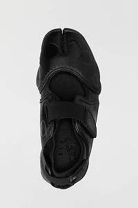 Nike Women's Air Rift Dot Sneakers
