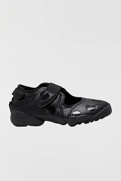 Nike Women's Air Rift Dot Sneakers