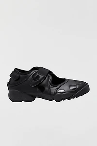 Nike Women's Air Rift Dot Sneakers