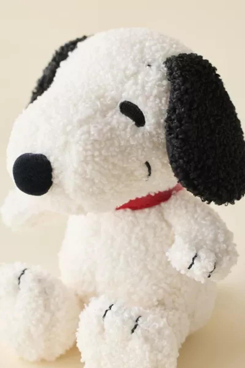 Bon Ton Toys Peanuts Snoopy Tiny Teddy Plushie