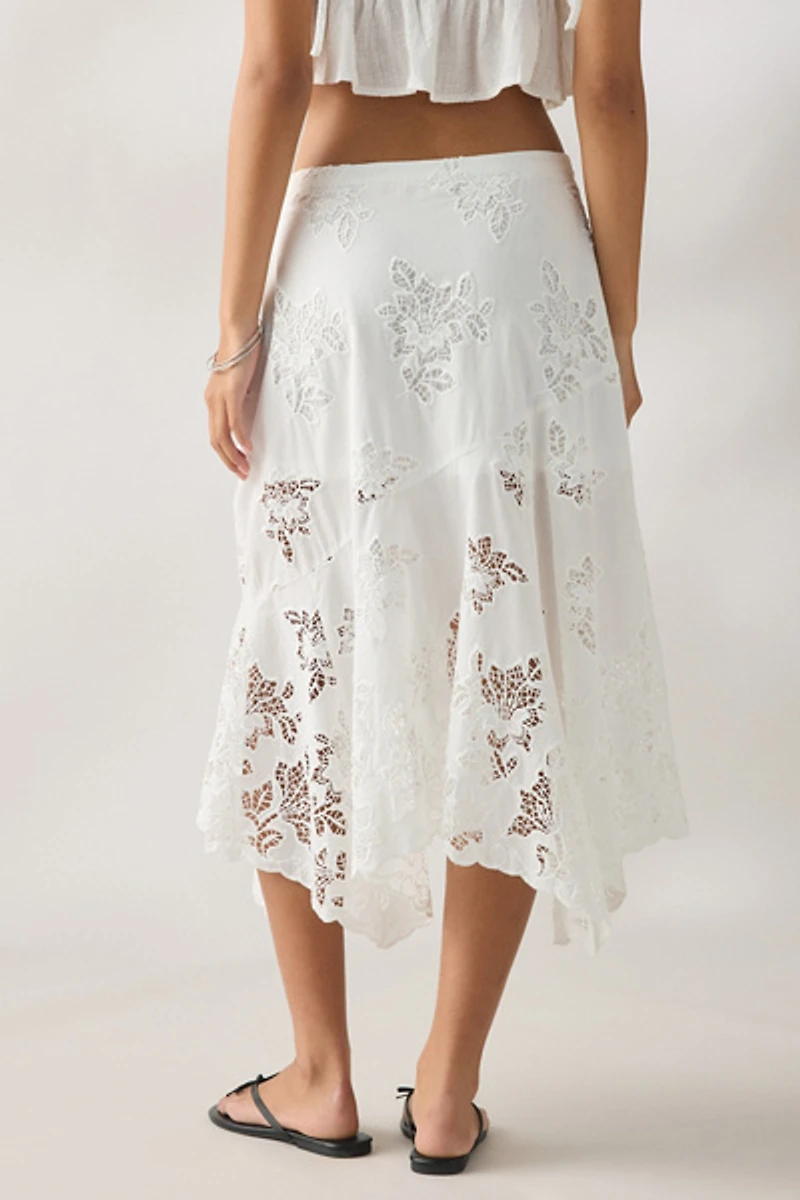 Kimchi Blue Elena Eyelet Lace Hanky Hem Midi Skirt