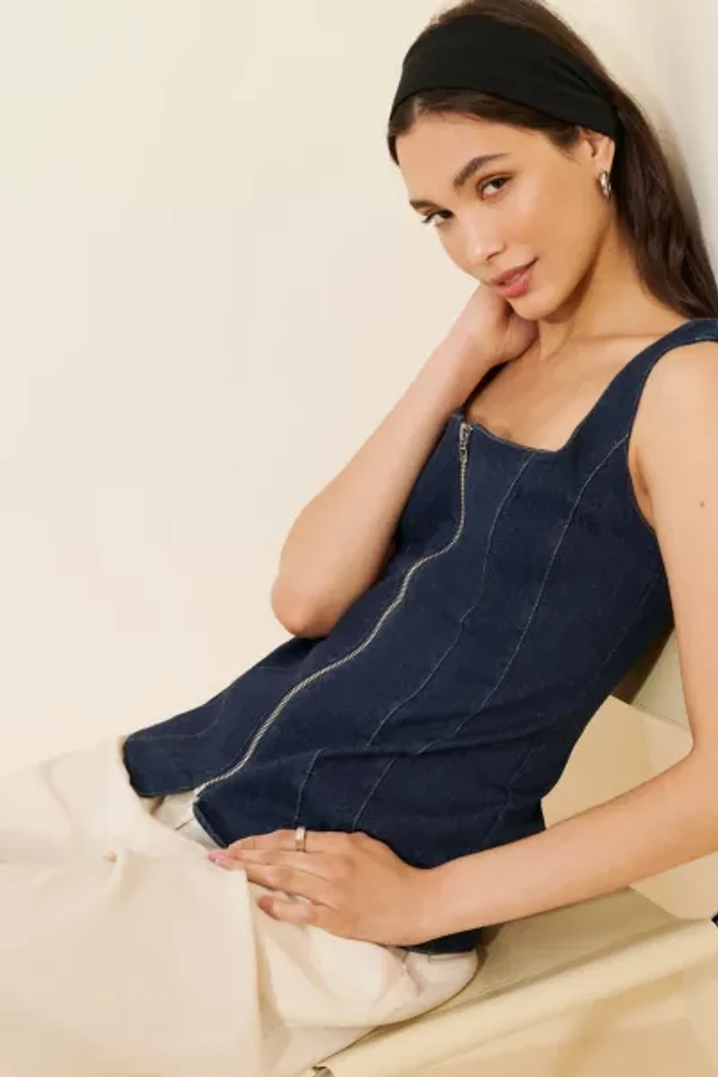 Kourt Belinda Denim Top