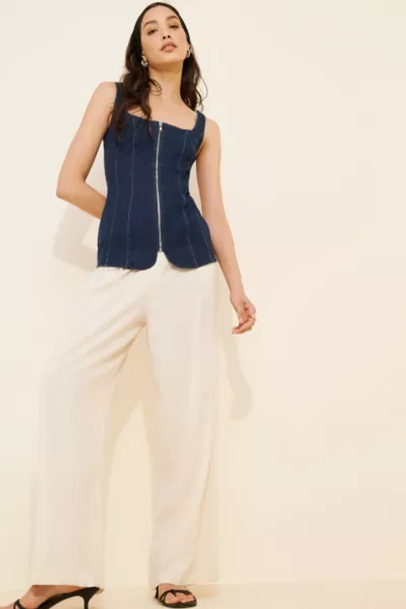Kourt Belinda Denim Top