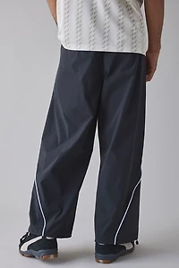UO Retro Relaxed Wind Pant