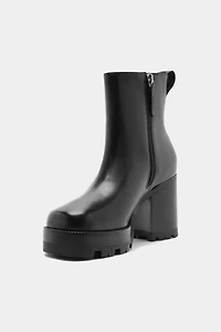 Schutz 240 Platform Ankle Boot